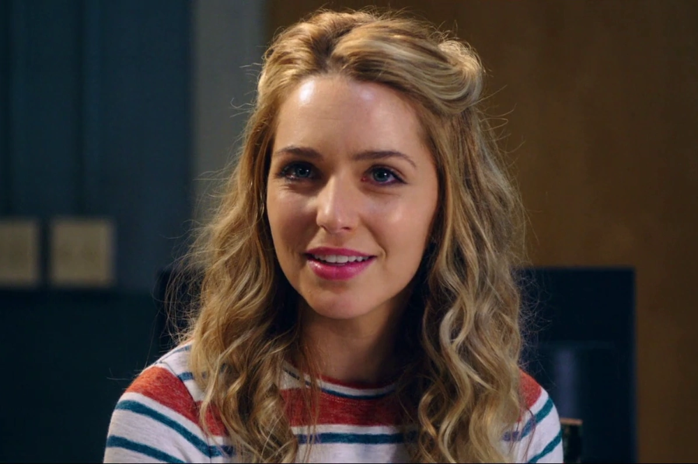 Jessica Rothe4.png